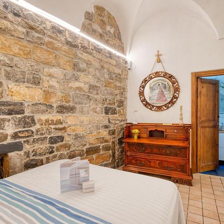 Caratteristico Appartamento In Centro - Happy Rentals Сан Ремо Екстериор снимка